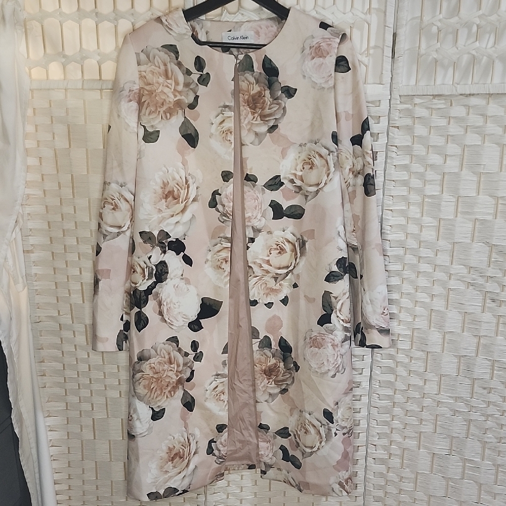 Calvin Klein- Rose Print Coat in Cream and Pink
